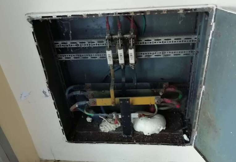 Estado en que quedó el cuadro eléctrico/TA.